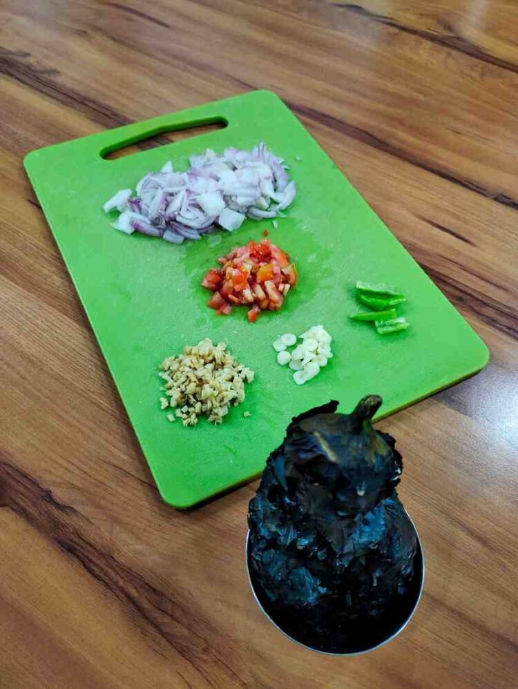 Ingredients for Baingan Bharta