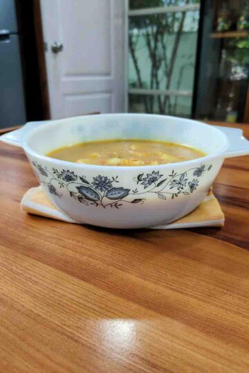 One Pot Aloo Saagu Recipe is a comforting and flavorful dish from Udupi cuisine in Karnataka. This delightful curry combines the hearty goodness of potatoes with the nutty flavor of besan (gram flour), creating a creamy and mildly spiced curry that pairs perfectly with puris, rotis, or dosas.