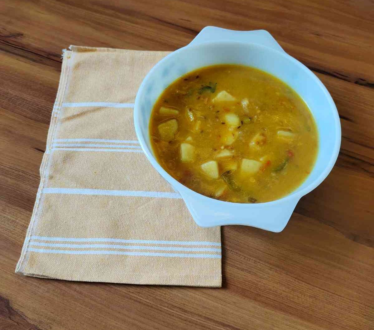 One Pot Aloo Saagu Recipe