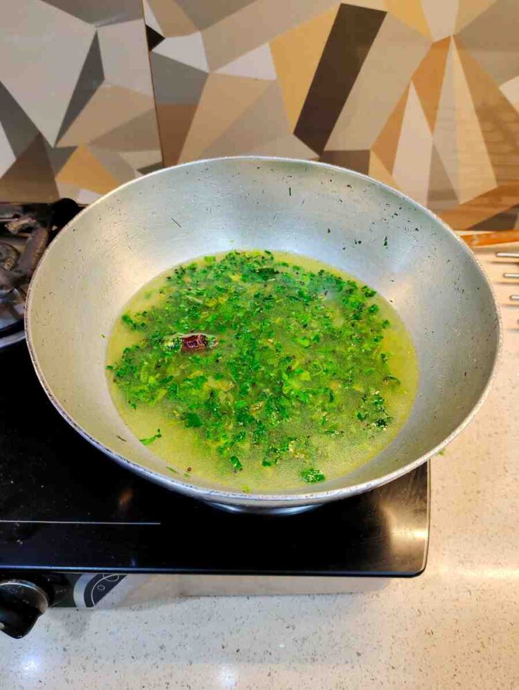 Methi Pithla recipe step 2