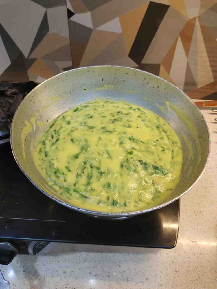 Methi Pithla Correct consistency