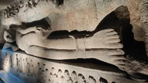 Reclining Buddha in Ajanta Cave 26