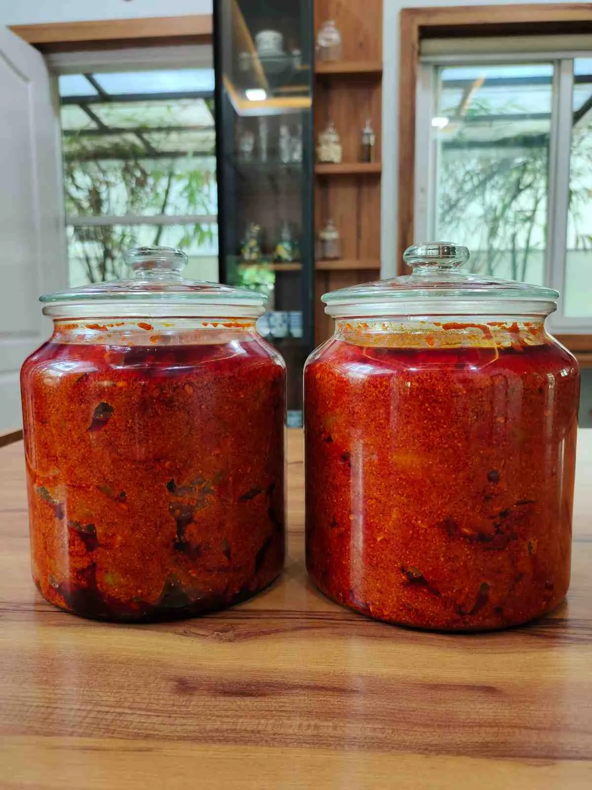Grandma’s Authentic Avakaya Recipe – A Fiery Pickle That Awakens Nostalgia