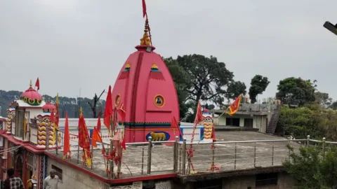 Kunal Pathri temple shikhara