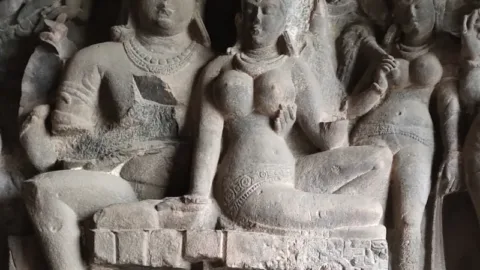 Ellora Cave 29