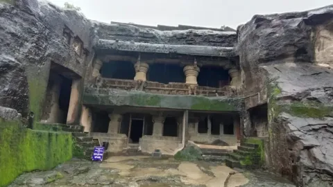 Ellora Cave 32