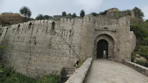 Dharamshala Itinerary: Kangra Fort