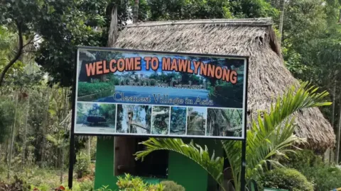Welcome sign at Mawlynnong, Asia’s cleanest village