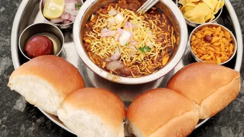 Misal pav plate near Khuldabad