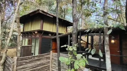 Forest cottages near Turia Gate, Pench